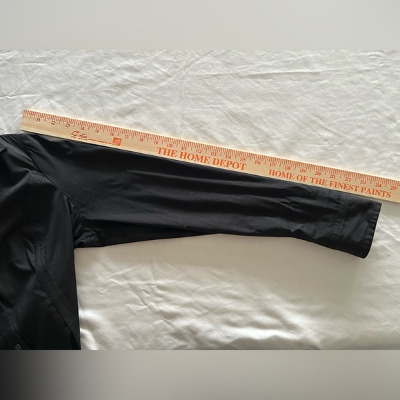 Express Classic Black Essential Shirt - Picture 4 of 6